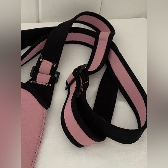 Neosling water bottle holder Pink crossbody sling carrier Dog Walking Outdoor - Picture 2 of 12